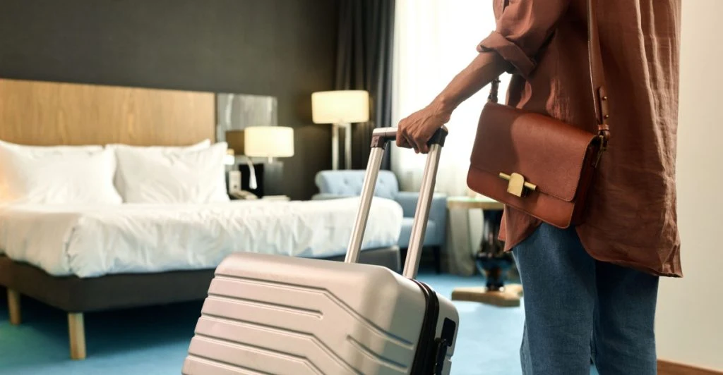 Was du sofort tun solltest, sobald du ein Hotelzimmer betrittst